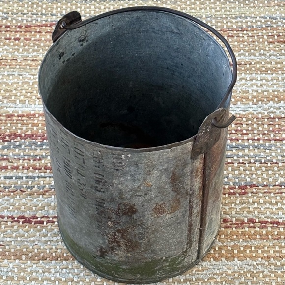 Vintage Metal Bucket - Picture 3 of 4